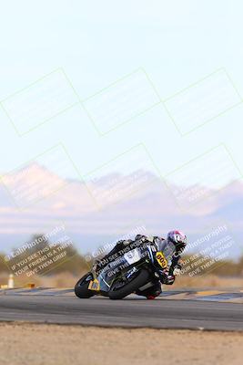 media/Feb-08-2025-CVMA (Sat) [[fcc6d2831a]]/Race 9-Amateur Supersport Middleweight/